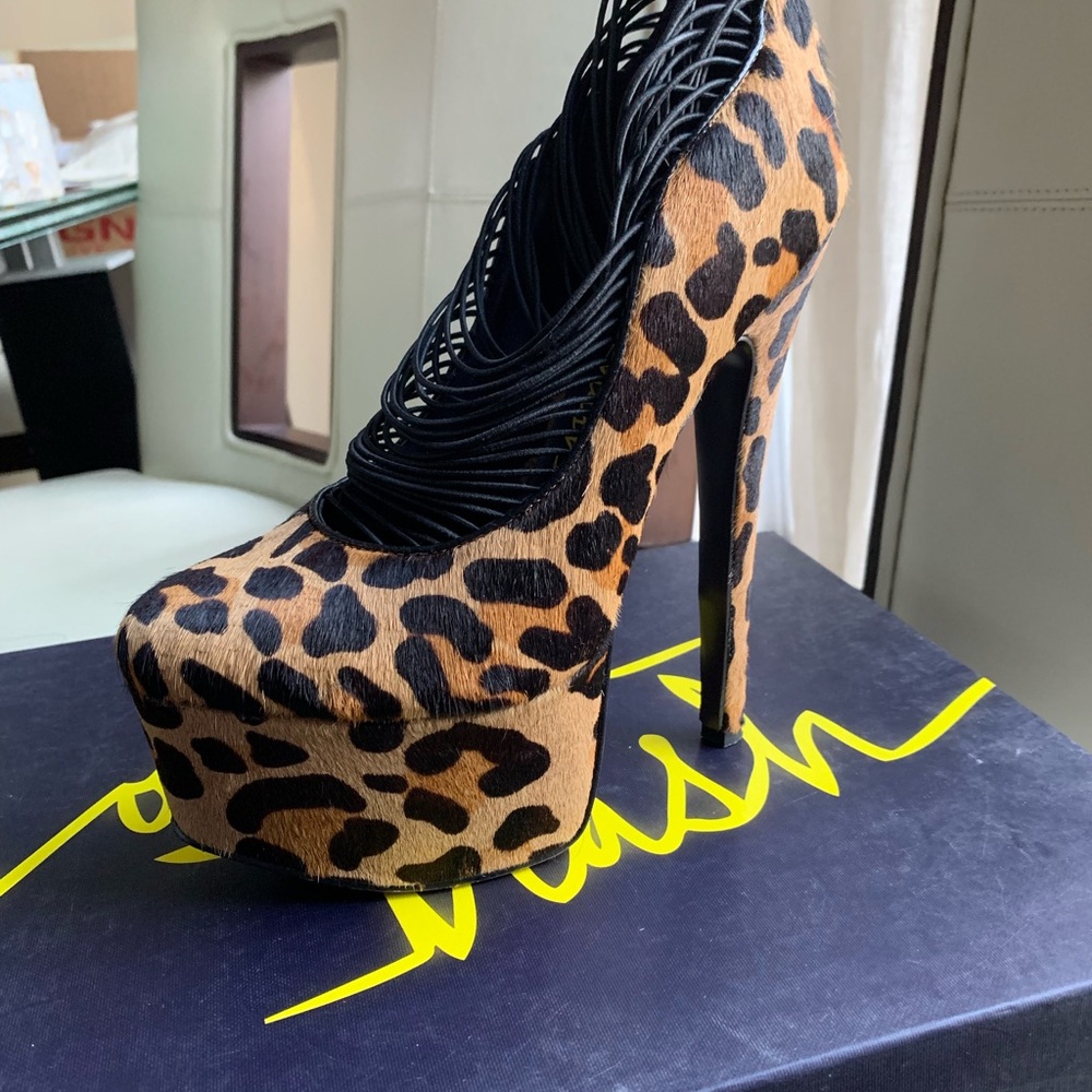 Leopard platform heels